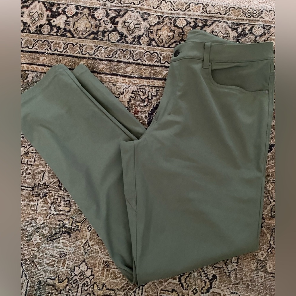 Lululemon men’s pants